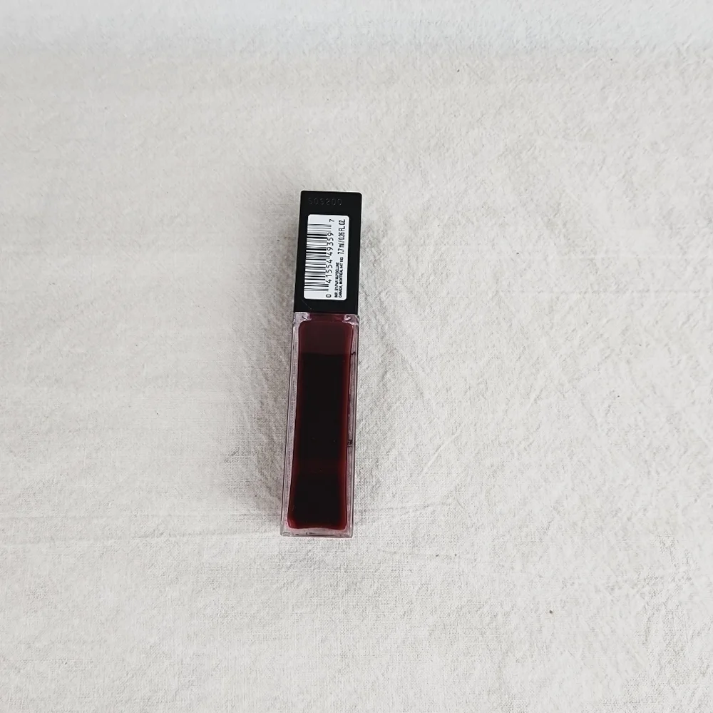 Color Sensational Vivid Matte Liquid Lipstick Shade 39